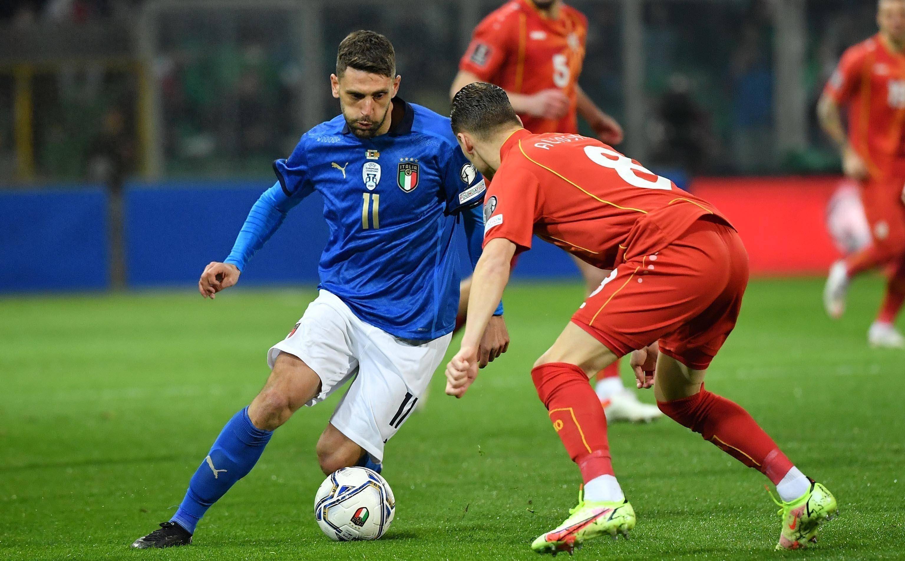 皮球划出一 皮球划出一