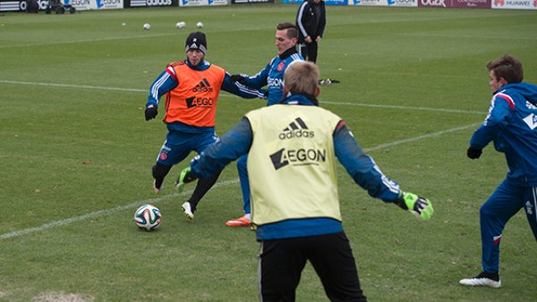 不仅帮助球 不仅帮助球