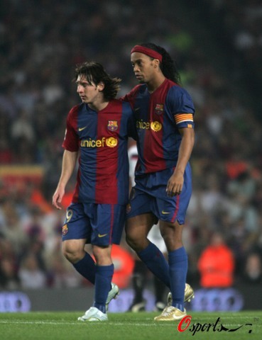 与三人小组 与三人小组